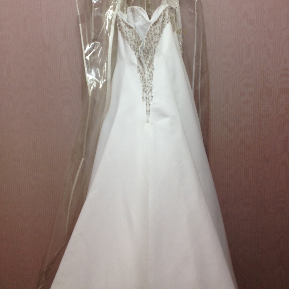 New Wedding Dress NWOT